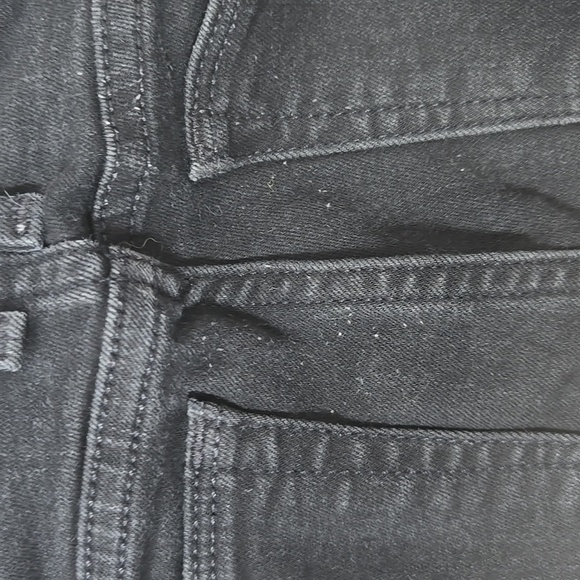 Joe's Jeans Flawless The Icon Skinny Mid-Rise Black Jeans - Picture 13 of 14